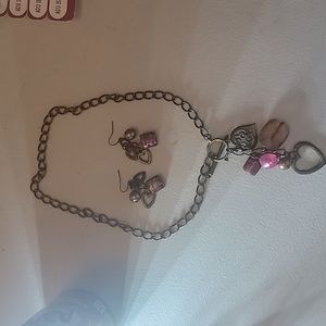 Vintage Mudd jewelry set. Necklace/earrings